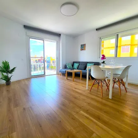 Piso Espacioso Vistas Al Mar A 100 Metros De Playa * Oropesa del Mar